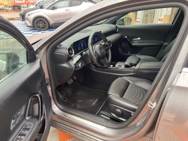 Mercedes-Benz CLASSE A 200 STYLE LINE 7G-DCT - Photo 3