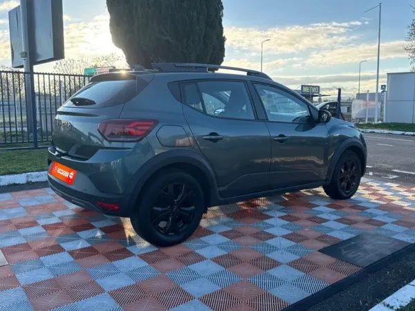 Dacia SANDERO TCe 110 BV6 STEPWAY EXTREME + GPS Caméra JA 16" - Photo 5