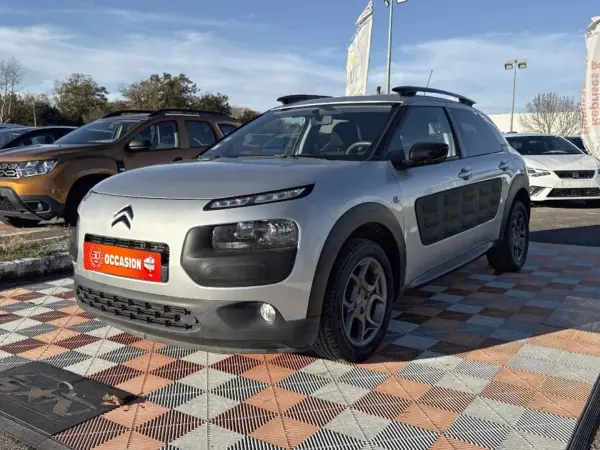 Citroën C4 CACTUS 1.2 VTi 12V 82 SHINE - Photo 3