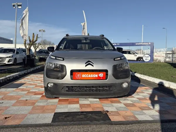 Citroën C4 CACTUS 1.2 VTi 12V 82 SHINE - Photo 2