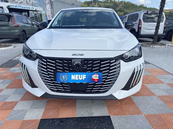 Peugeot 208 Hybrid 110 e-DCS6 ALLURE PACK VISION & NAVIGATION - Photo 2