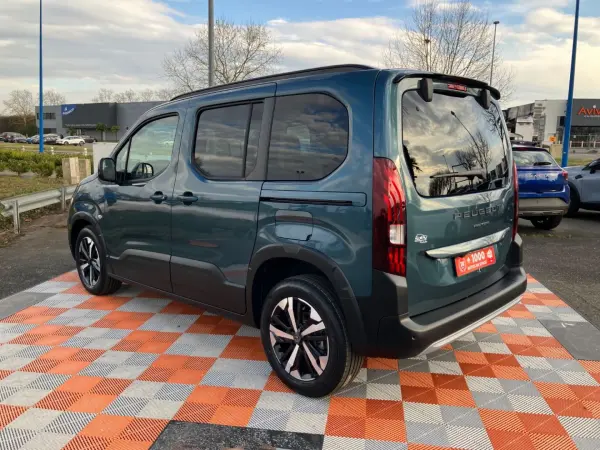 Peugeot RIFTER BlueHDi 130 EAT8 GT - Photo 4