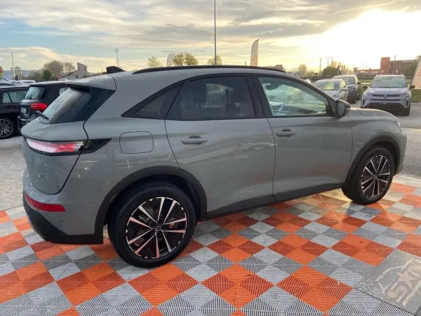 DS DS7 BlueHDi 130 EAT8 PALLAS Pack Confort & Tech Caméra 360° Hayon Hifi Focal - Photo 5