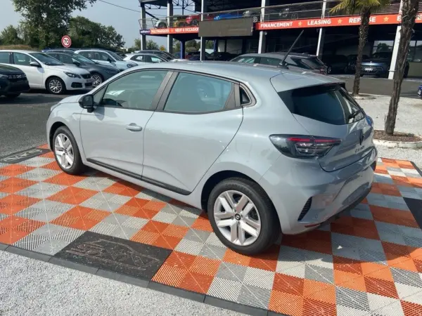 Renault CLIO V DCi 100 BV6 EVOLUTION Ecran Caméra Radar - Photo 4