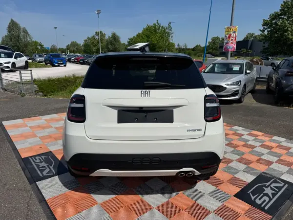 Fiat 600 1.2 145 Hybrid AUTOMATIQUE LA PRIMA Toit Noir - Photo 5