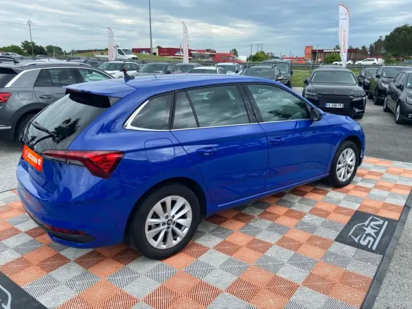 Skoda SCALA 1.0 TSI 116 DSG7 SELECTION Caméra Radars Cockpit JA 16" - Photo 5