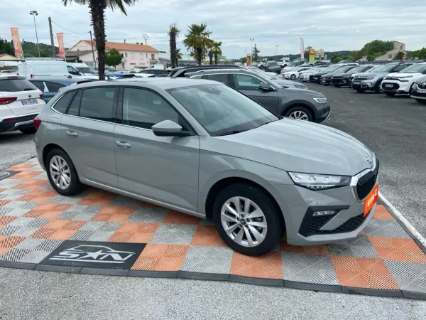 Skoda SCALA 1.0 TSI 116 DSG7 SELECTION Caméra Radars Cockpit JA 16" - Photo 3