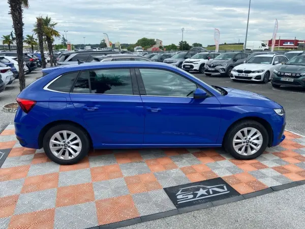 Skoda SCALA 1.0 TSI 116 DSG7 SELECTION Caméra Radars Cockpit JA 16" - Photo 4
